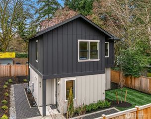 817 18th Avenue W, Kirkland, WA 98033