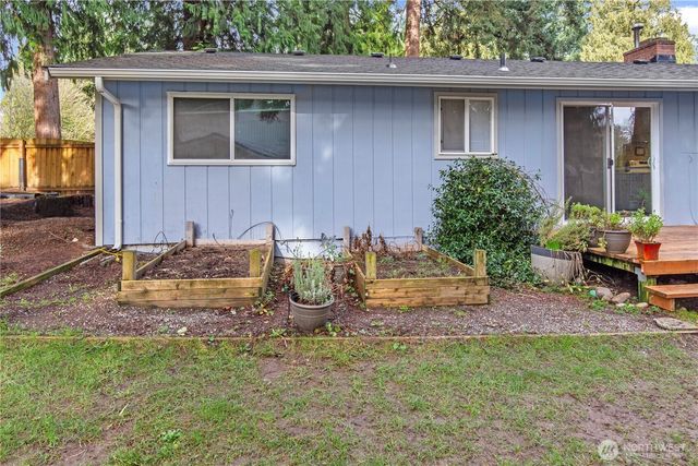 203 S 357th Street, Federal Way, WA 98003