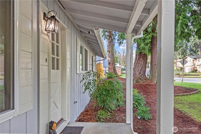 203 S 357th Street, Federal Way, WA 98003