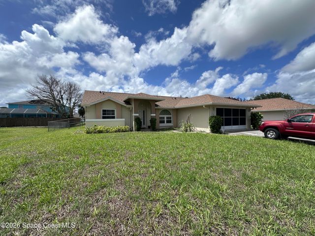 1666 Canon Avenue NW, Palm Bay, FL 32907