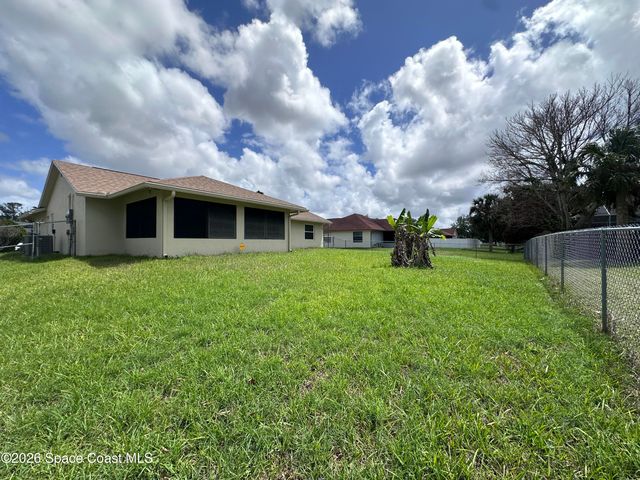 1666 Canon Avenue NW, Palm Bay, FL 32907