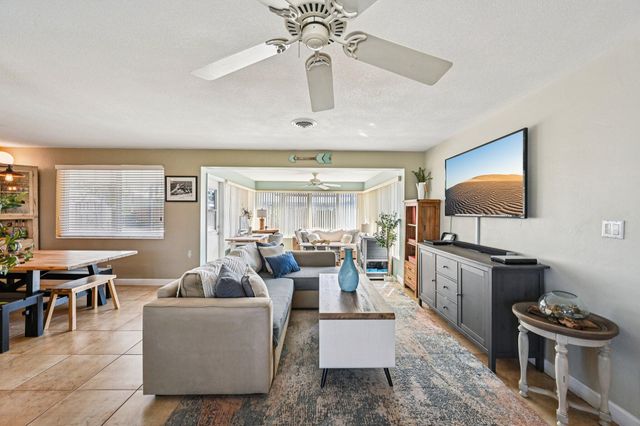 818 SE 9th Terrace, Deerfield Beach, FL 33441