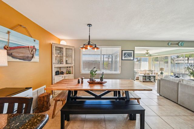 818 SE 9th Terrace, Deerfield Beach, FL 33441