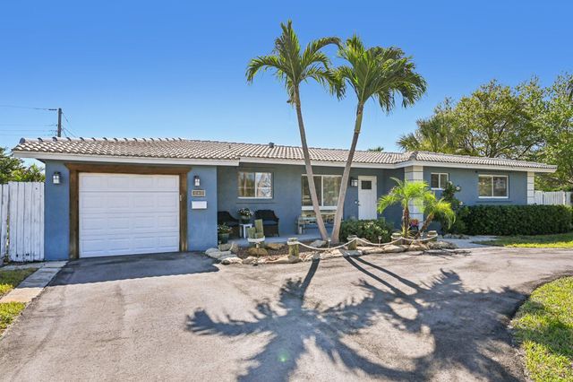 818 SE 9th Terrace, Deerfield Beach, FL 33441