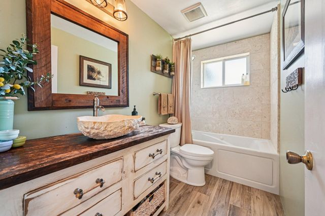 818 SE 9th Terrace, Deerfield Beach, FL 33441