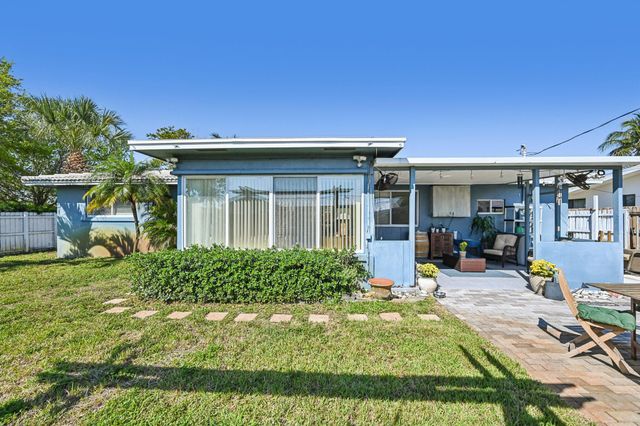 818 SE 9th Terrace, Deerfield Beach, FL 33441