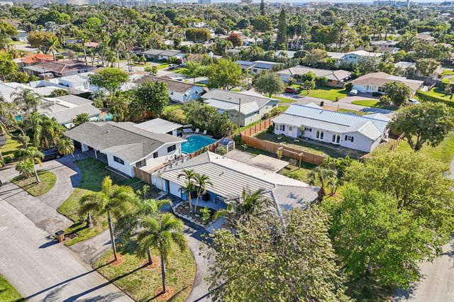 818 SE 9th Terrace, Deerfield Beach, FL 33441