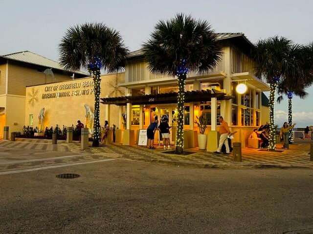 818 SE 9th Terrace, Deerfield Beach, FL 33441