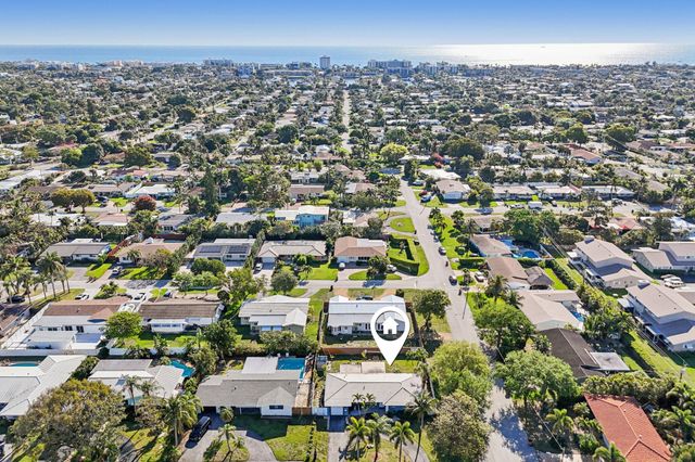 818 SE 9th Terrace, Deerfield Beach, FL 33441