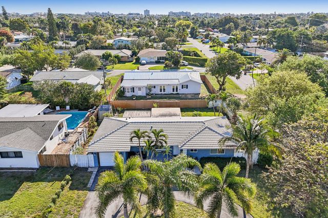 818 SE 9th Terrace, Deerfield Beach, FL 33441