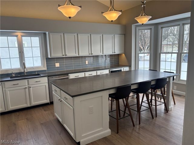 20200 Ellsworth Drive, Strongsville, OH 44149