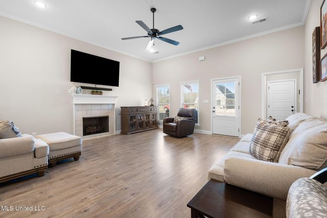 5185 Watson Vw Drive, Nesbit, MS 38651