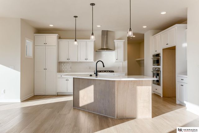 11103 N 161 Avenue, Bennington, NE 68007