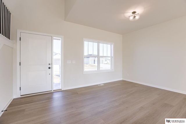 11103 N 161 Avenue, Bennington, NE 68007