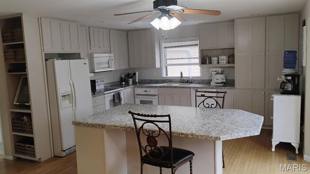 795 Schluersburg Road, Augusta, MO 63332