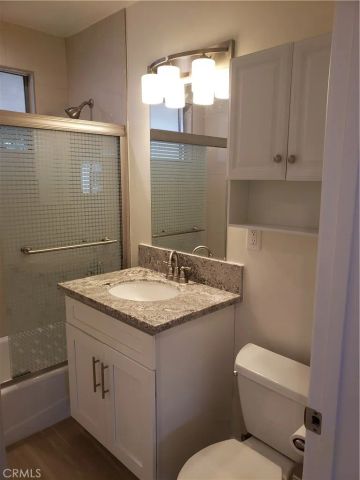 2515 Foothill Boulevard, La Crescenta, CA 91214