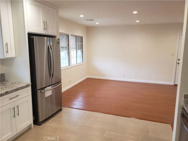2515 Foothill Boulevard, La Crescenta, CA 91214