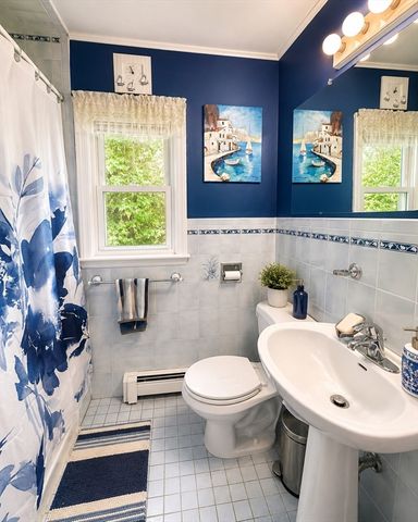 17 Retrop Rd, Natick, MA 01760