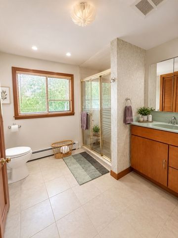 17 Retrop Rd, Natick, MA 01760