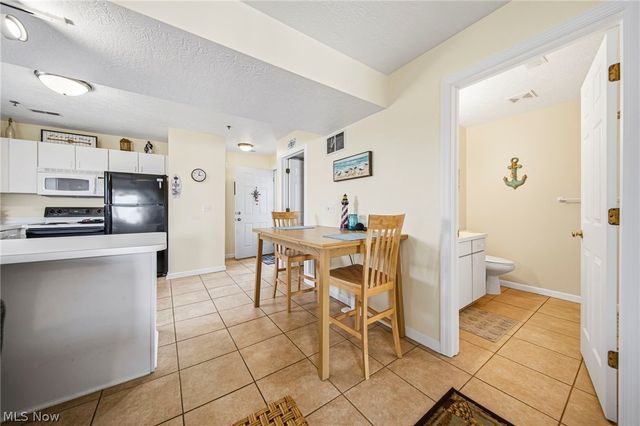 6035 Lake Road 327, Ashtabula, OH 44004