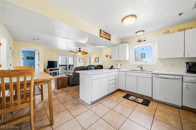 6035 Lake Road 327, Ashtabula, OH 44004