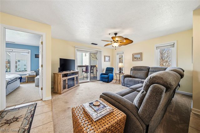 6035 Lake Road 327, Ashtabula, OH 44004