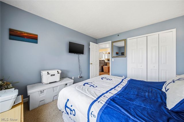 6035 Lake Road 327, Ashtabula, OH 44004