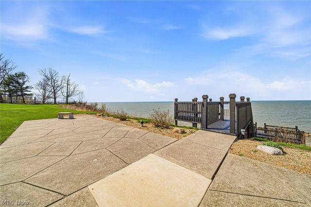 6035 Lake Road 327, Ashtabula, OH 44004