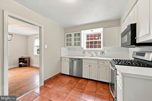 112 ASHWOOD RD, Springfield, PA 19064
