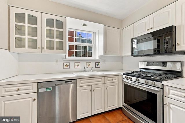 112 ASHWOOD RD, Springfield, PA 19064
