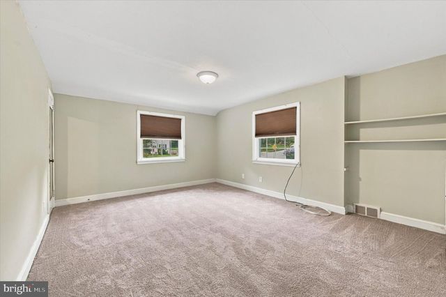112 ASHWOOD RD, Springfield, PA 19064