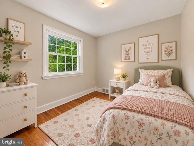 112 ASHWOOD RD, Springfield, PA 19064