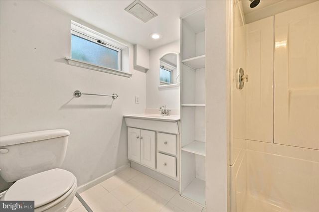 112 ASHWOOD RD, Springfield, PA 19064