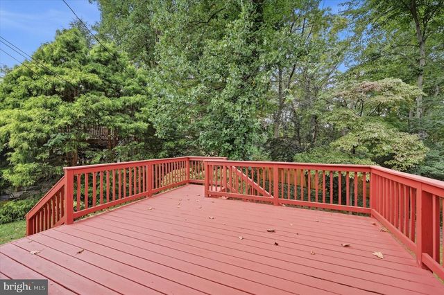 112 ASHWOOD RD, Springfield, PA 19064