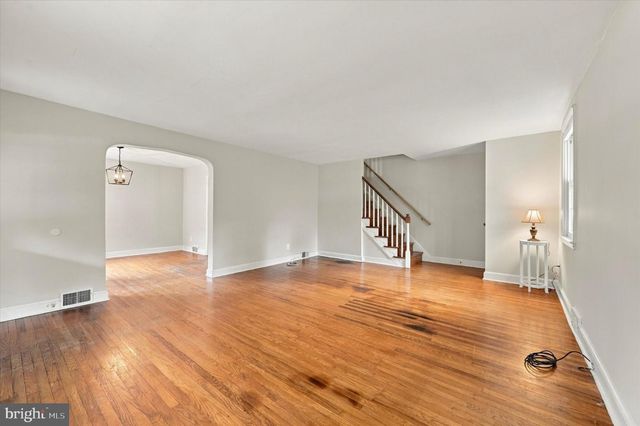 112 ASHWOOD RD, Springfield, PA 19064