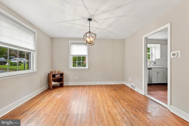 112 ASHWOOD RD, Springfield, PA 19064