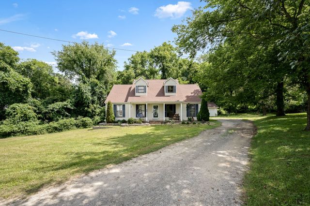 134 Keenan Ln, Shelbyville, TN 37160