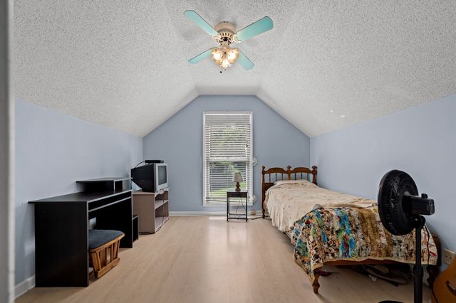 134 Keenan Ln, Shelbyville, TN 37160