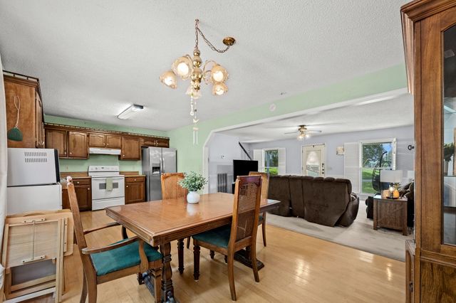 134 Keenan Ln, Shelbyville, TN 37160