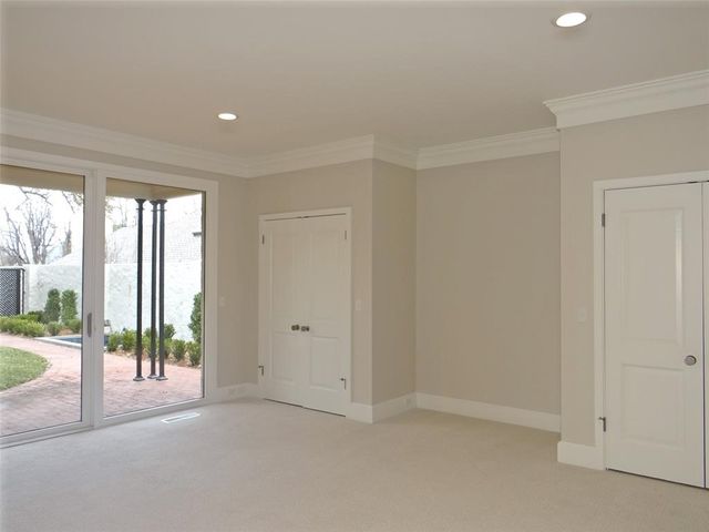 1421 GLENBROOK Terrace, Nichols Hills, OK 73116