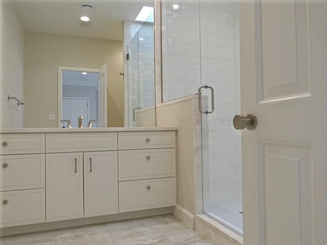 1421 GLENBROOK Terrace, Nichols Hills, OK 73116