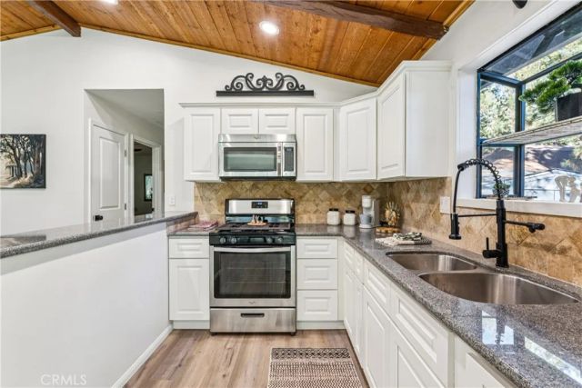 937 E Fairway, Big Bear City, CA 92314