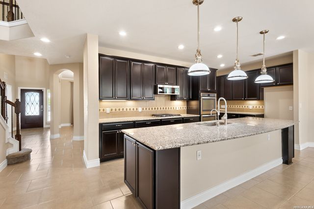 3502 ROADSTEAD WAY, San Antonio, TX 78253