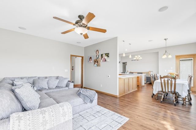 8400 W Mystic Lakes South St, Maize, KS 67101