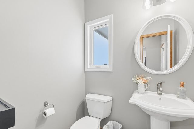 8400 W Mystic Lakes South St, Maize, KS 67101