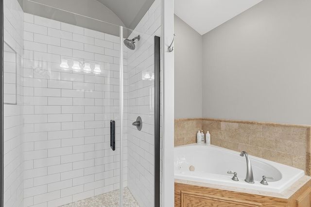 8400 W Mystic Lakes South St, Maize, KS 67101