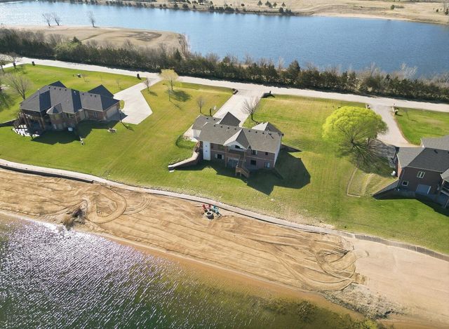 8400 W Mystic Lakes South St, Maize, KS 67101