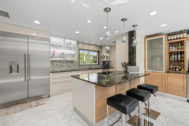 1749 SANDALWOOD DRIVE, Sarasota, FL 34231