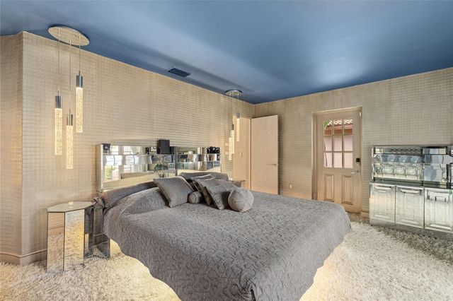 1749 SANDALWOOD DRIVE, Sarasota, FL 34231