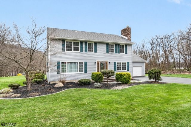 64 Country Club Ln, Harmony Twp., NJ 08865